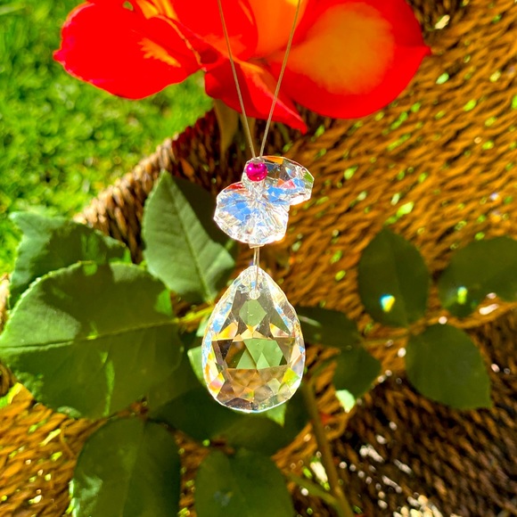 Hanging Crystals Sun Catcher Pear Shaped Clear - Picture 1 of 2